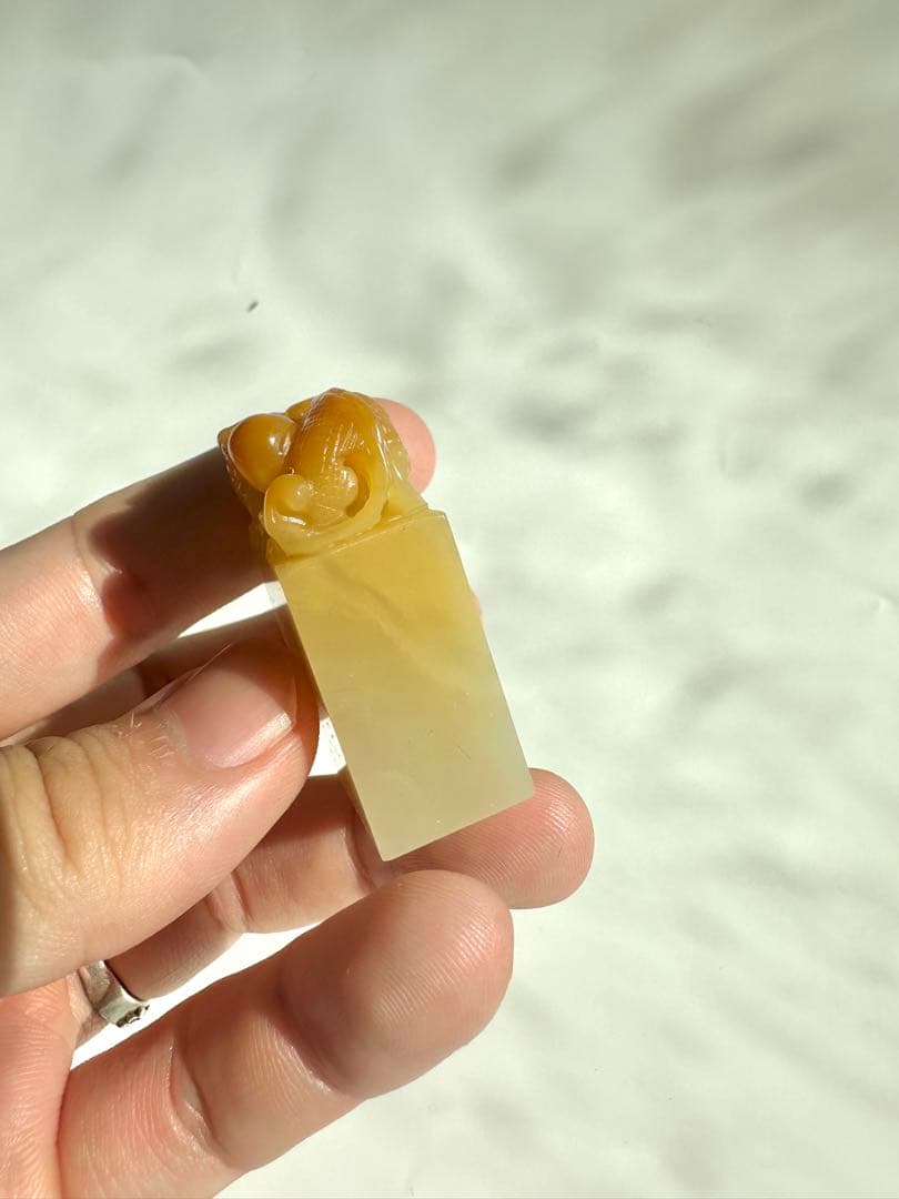 【螭虎】 古獣　美品　高級印材　篆刻　印石　ラオス　印石　水凍 田黄