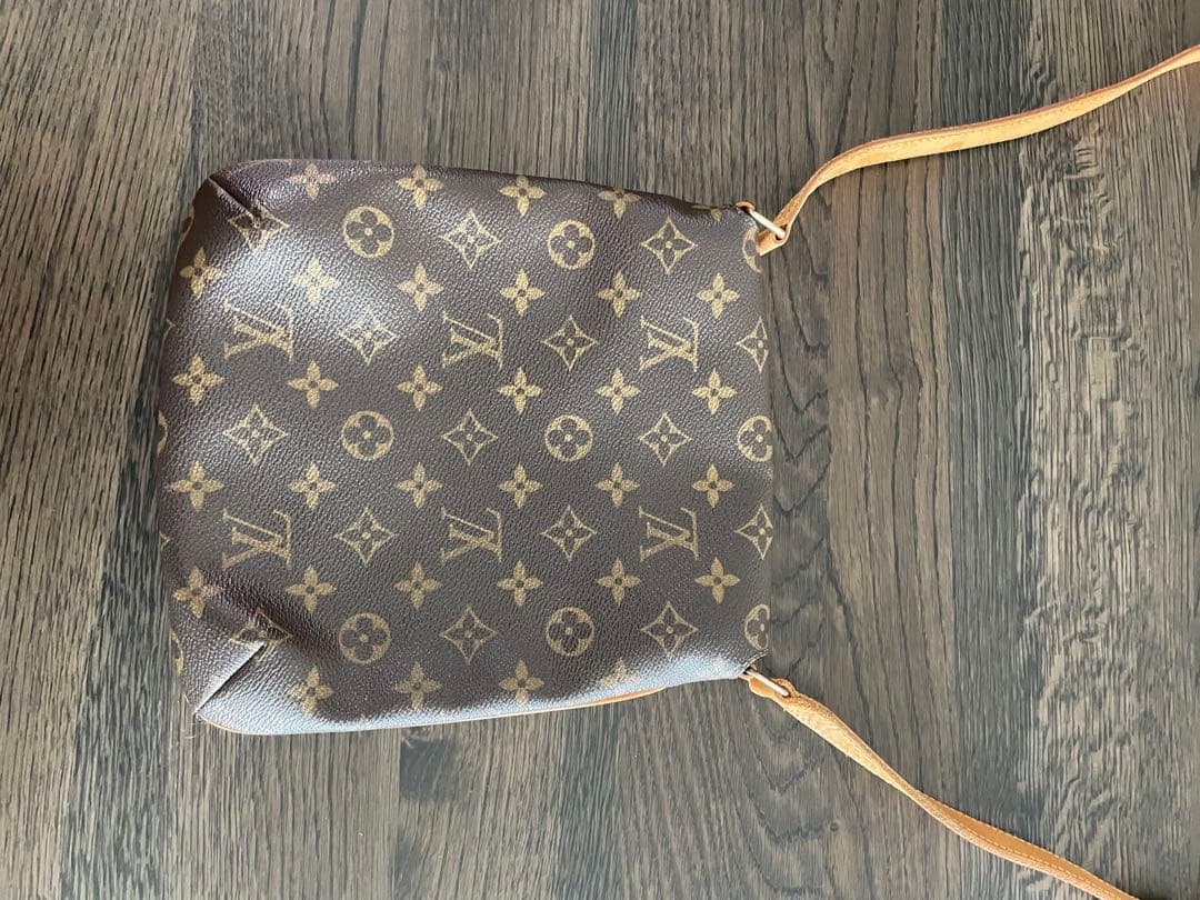 ルイヴィトン　モノグラム　ミュゼットサルサショート　ショルダー