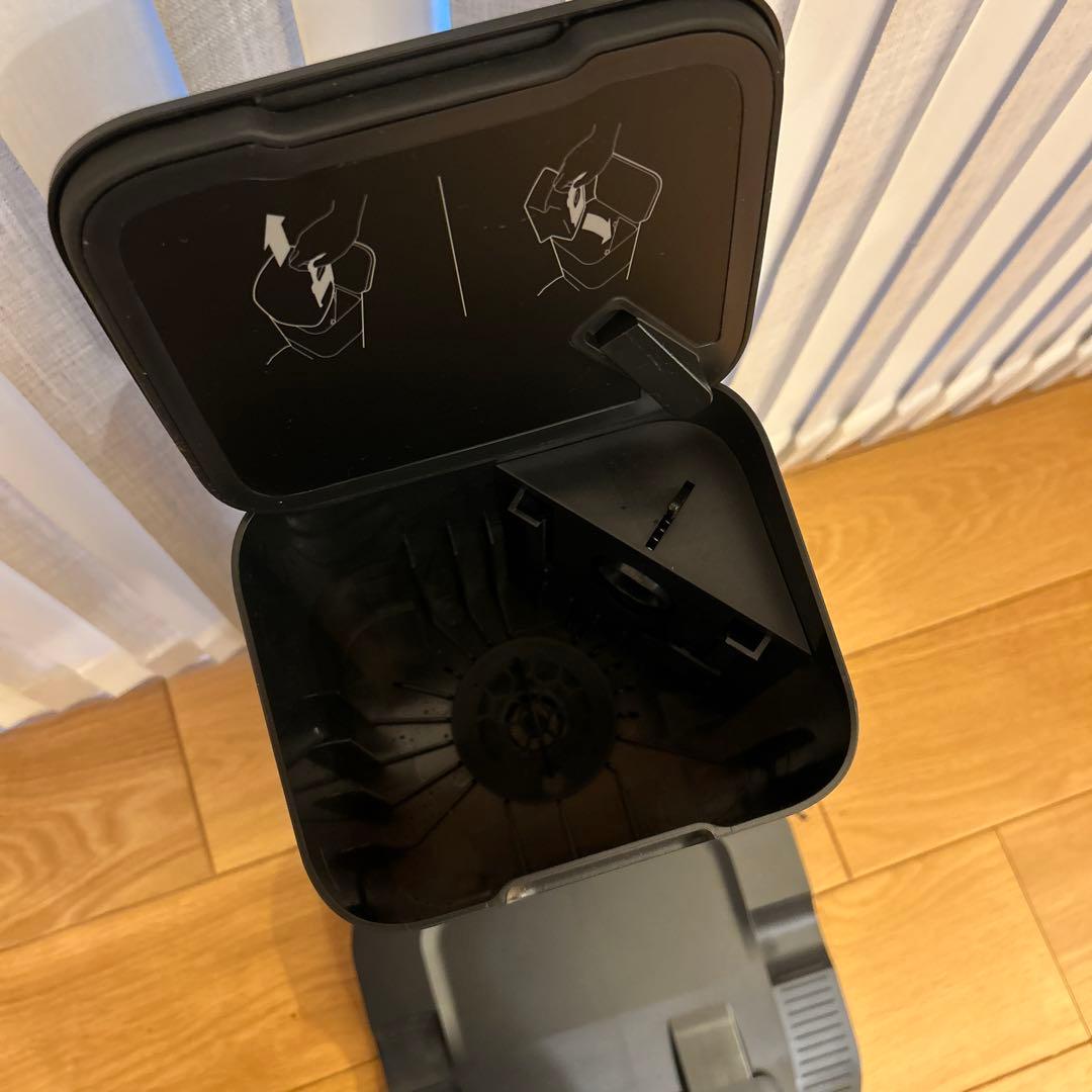 iRobot Roomba i7+ ルンバ 自動ゴミ収集機付き、侵入防止センサー