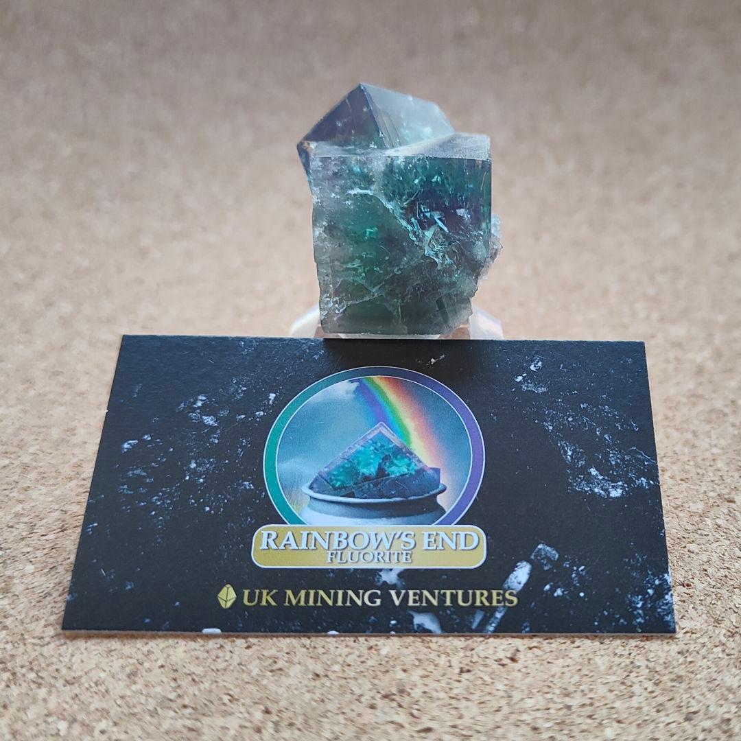 Rainbows End Pocket産フローライト 天然石 鉱物 原石