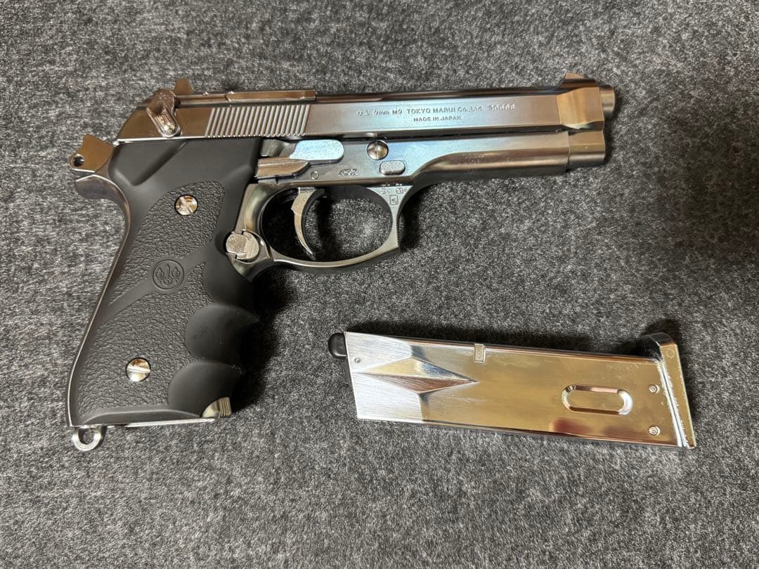 東京マルイ No12 M92Fクロームステンレス 18歳以上ガスブローバック