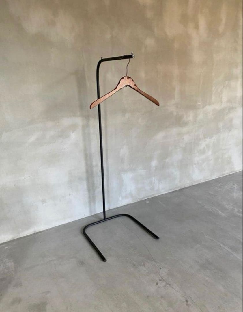 貴重　数限定　アイアン　ハンガーラック　インダストリアル　アイアン家具　シンプル