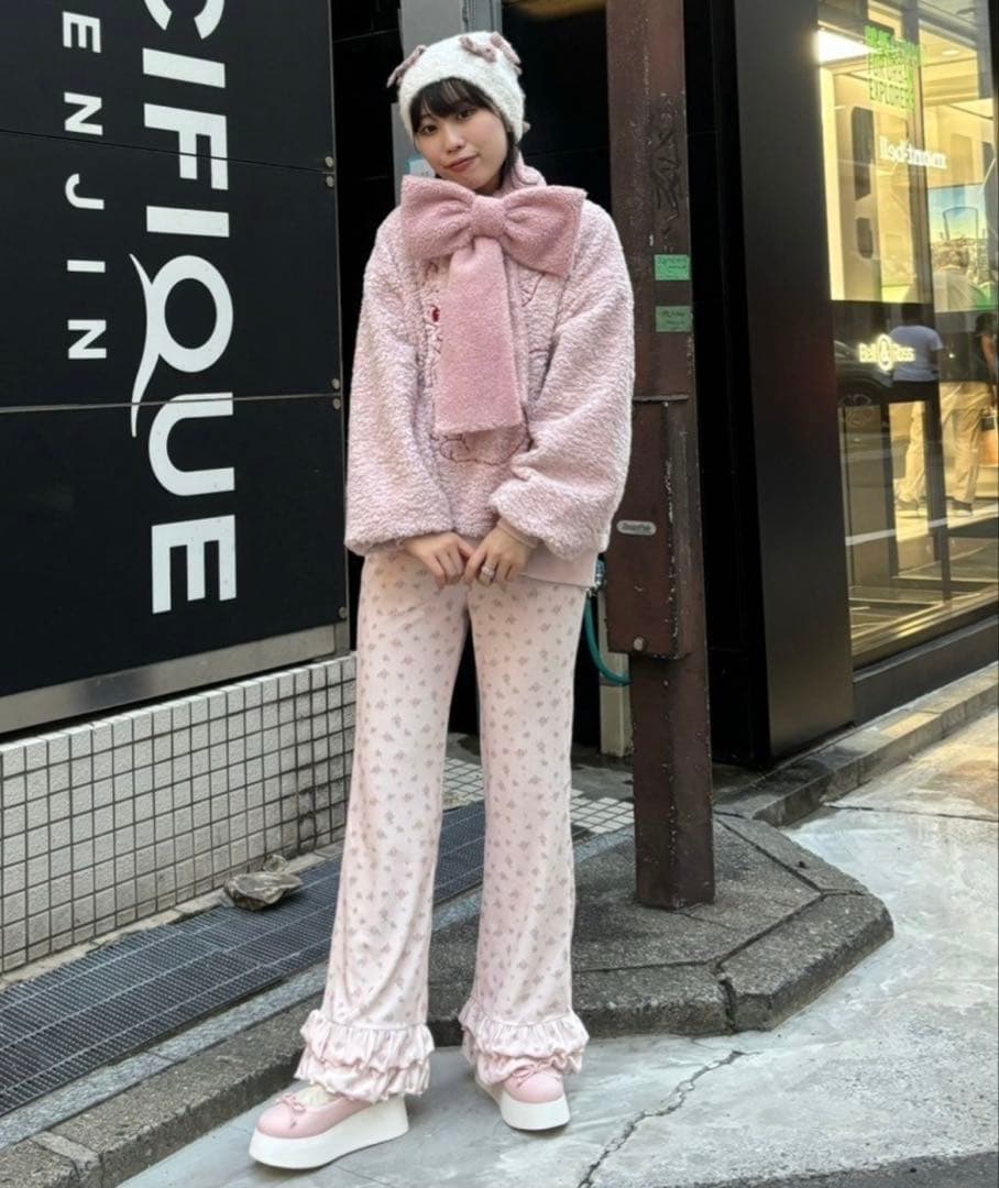 【完売品】【レア】Candy Stripper BOA RIBBON マフラー