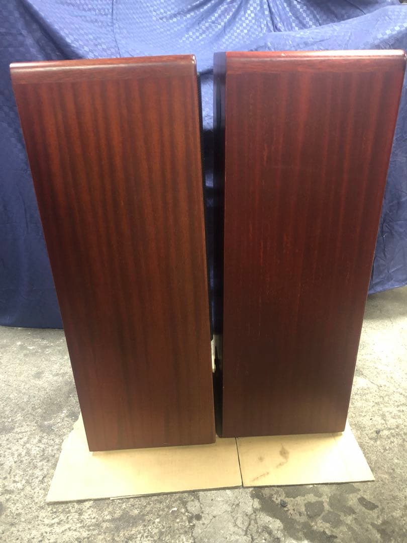 ドイツオーディオメーカーCanton（カントン）スピーカーCT 90