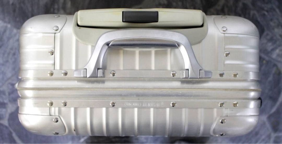 RIMOWAリモワ トパーズ 2輪 機内持ち込み