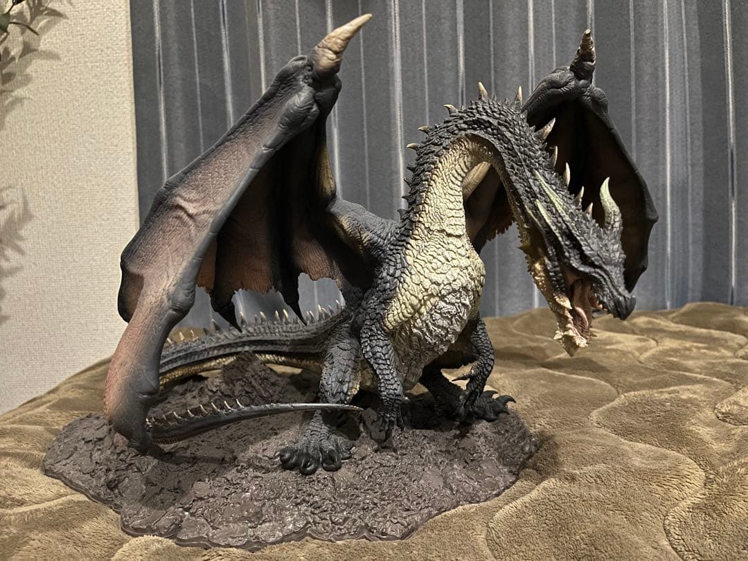 カプコンフィギュアビルダー クリエイターズモデル 黒龍 ミラボレアス　美品　箱付