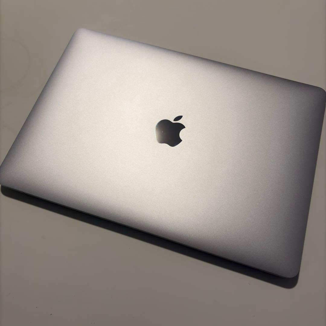 Apple MacBook Air 2019 128GB 8GBメモリ