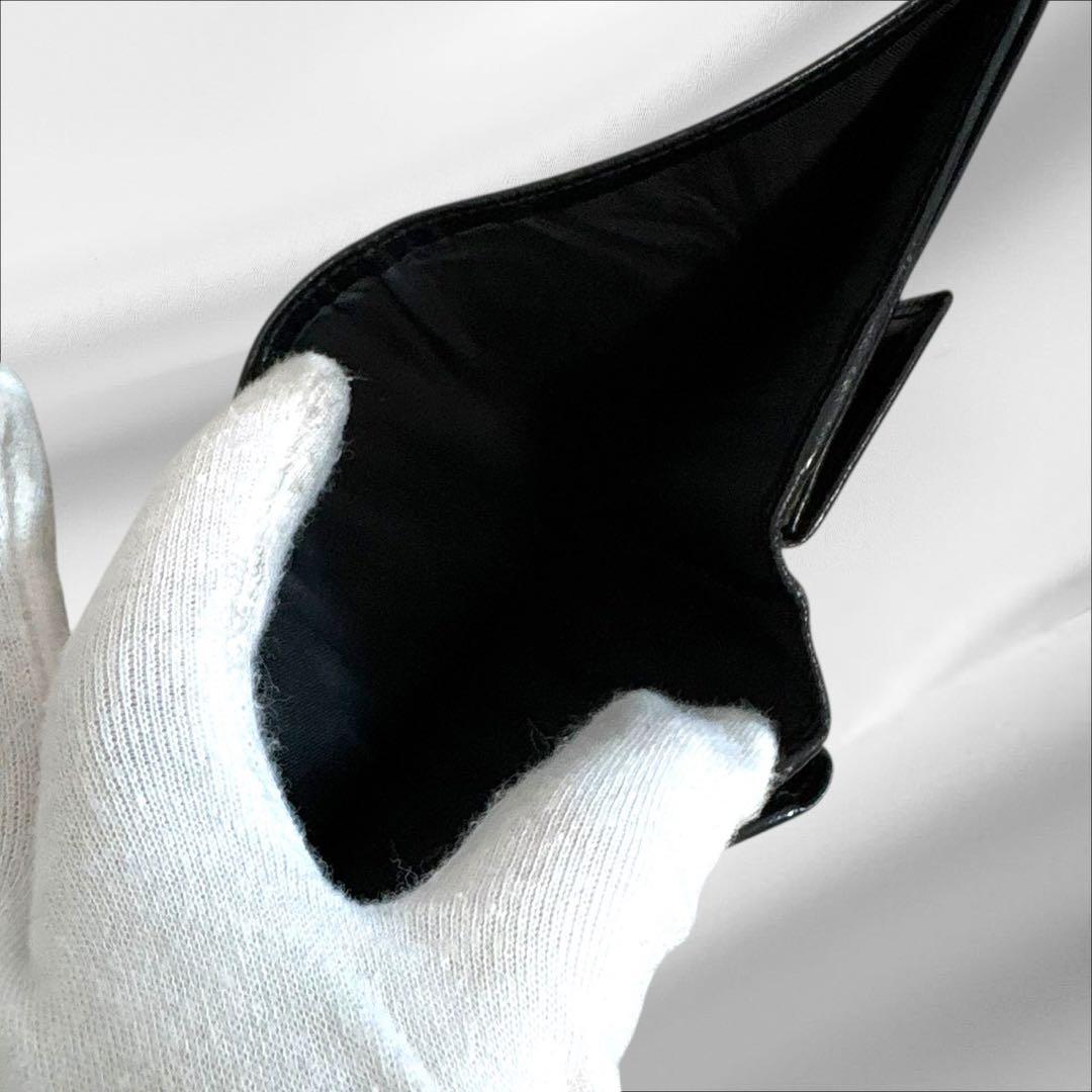 美品✨ PRADA プラダ 二つ折り財布 オールレザー ブラック ブラック