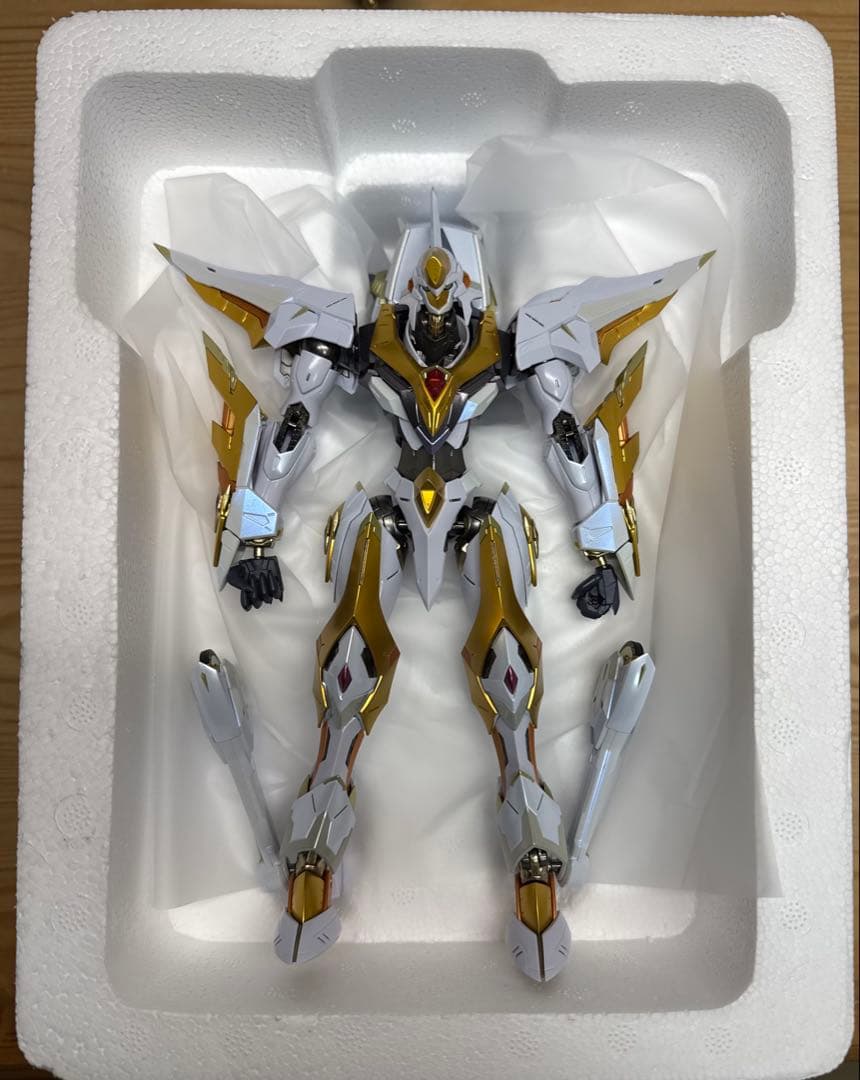 コードギアス　メタルビルド　ランスロットアルビオン　紅蓮聖天八極式