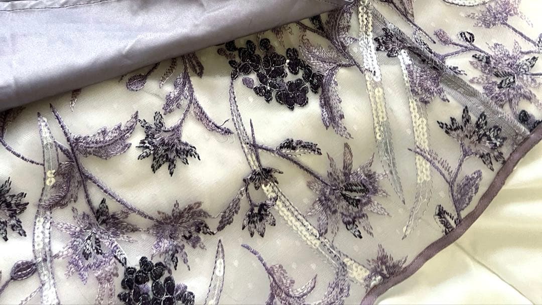 【最終価格】SNIDEL シャイニーエンブロイダリーワンピース