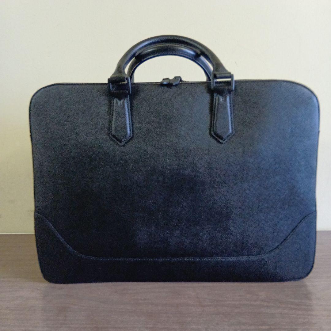 ペッレモルビダ　ブリーフバッグ （２室タイプ）キャピターノ・専用ケアクリーム