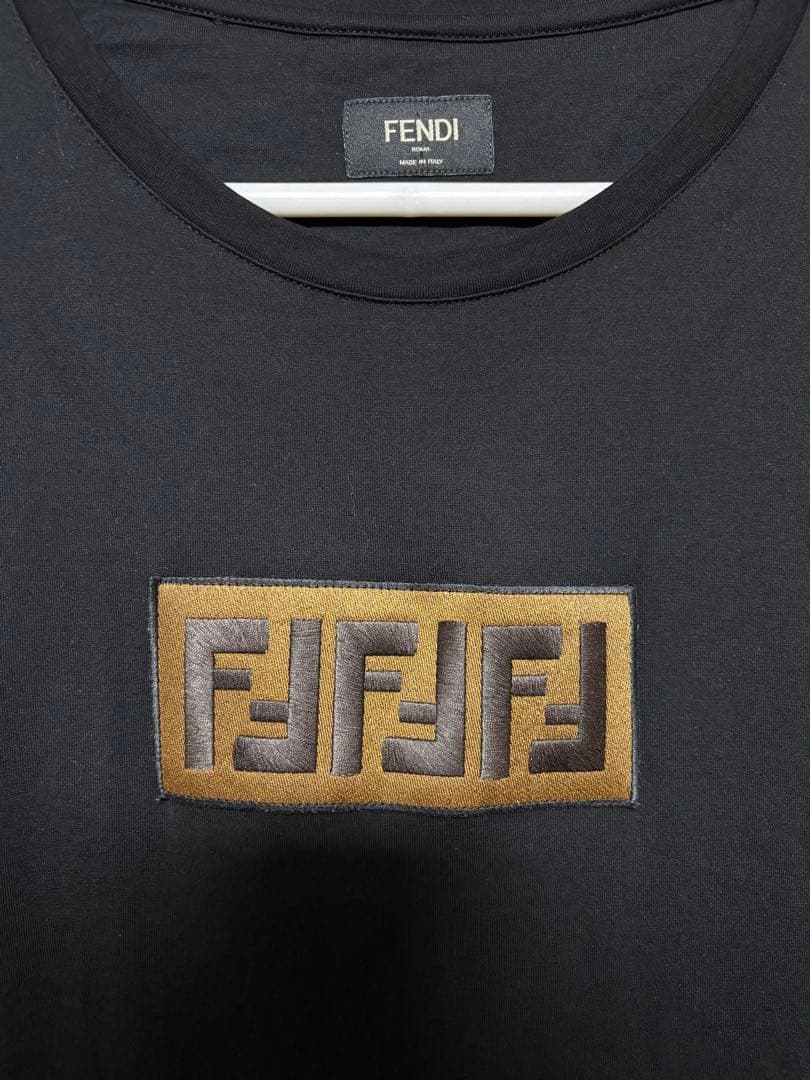 Fendi ブラック TシャツXL(朝倉未来着用)最安値！！
