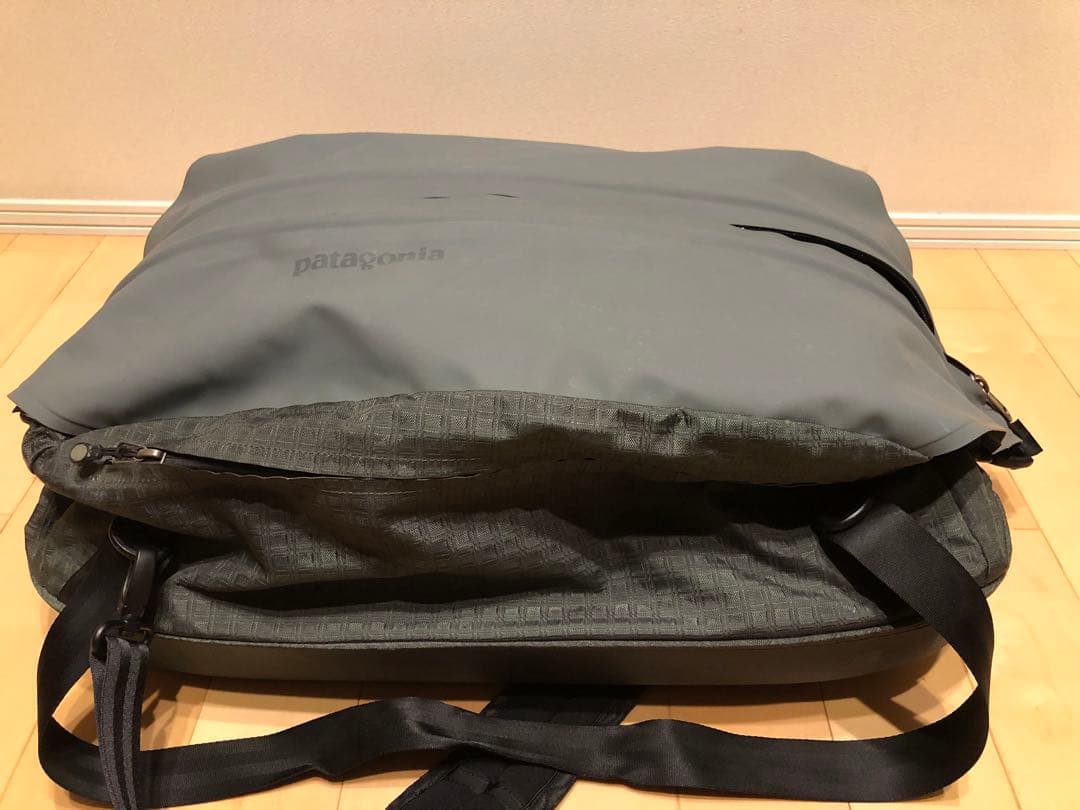 Patagonia パタゴニアWeathershed Duffle Bag