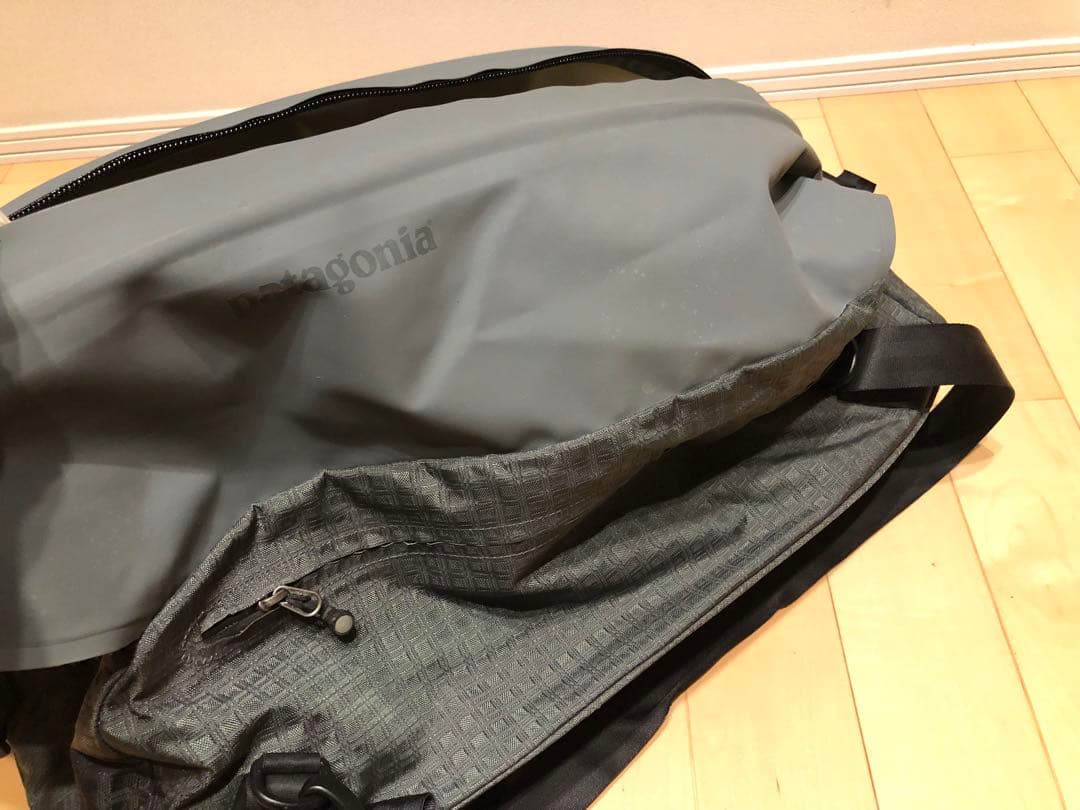 Patagonia パタゴニアWeathershed Duffle Bag