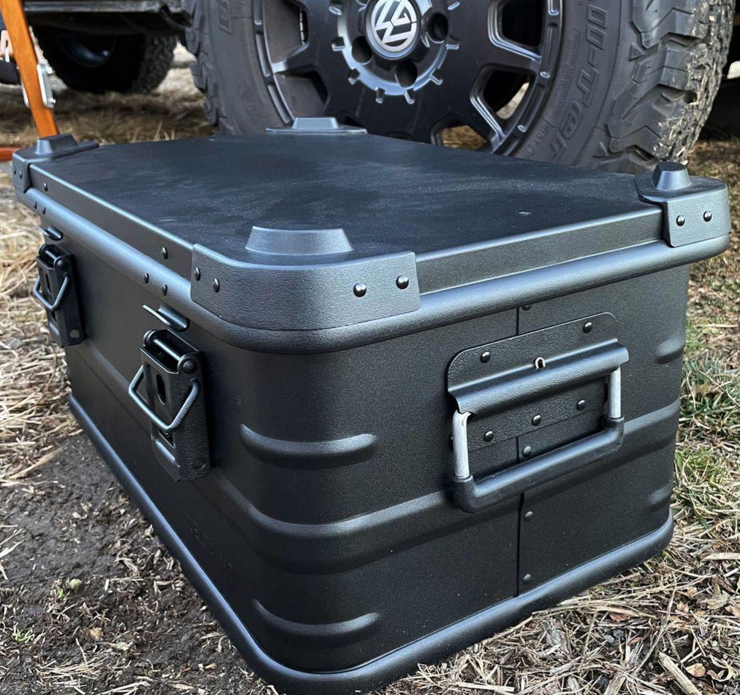 DELTA/MT アルミコンテナ ブラック　30L