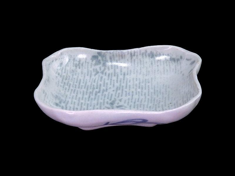 古伊万里　型刷印判　雨降りに花の図　変形皿　江戸期　E650AS-CVi