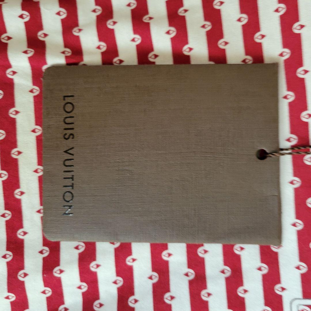 ルイヴィトン　タグ付き　ロゴ付き　ボーダー　ロングTシャツ　トレーナー　デザイン