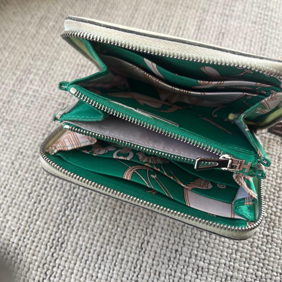 エルメス　シルクインコンパクト　ライトグリーン レザー ケース