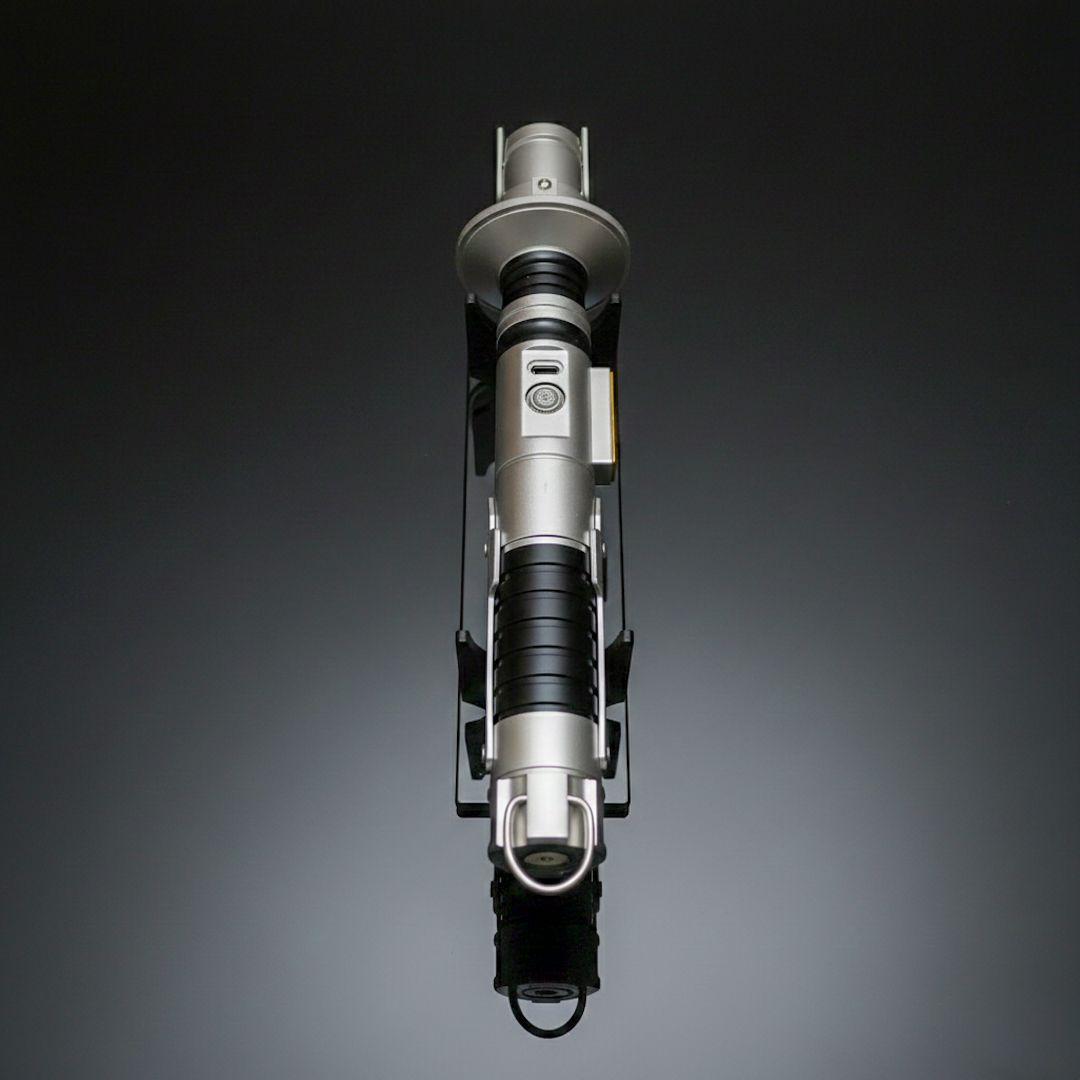 カスタムライトセーバー　新品　エズラ・ブリッジャー　ネオピクセル　スターウォーズ