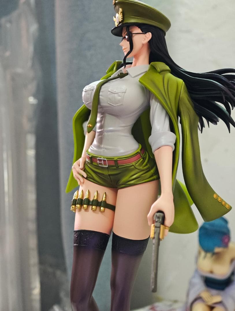 ONE PIECE ニコ・ロビン 樹脂 彫刻 フィギュア