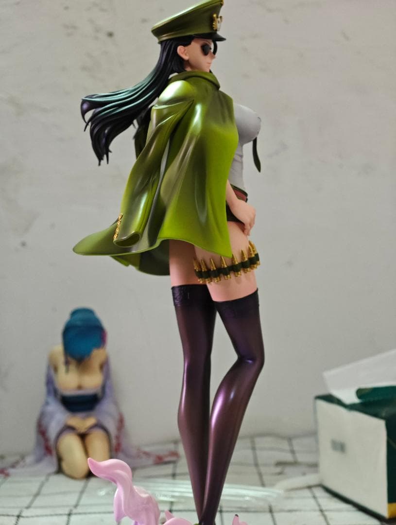 ONE PIECE ニコ・ロビン 樹脂 彫刻 フィギュア