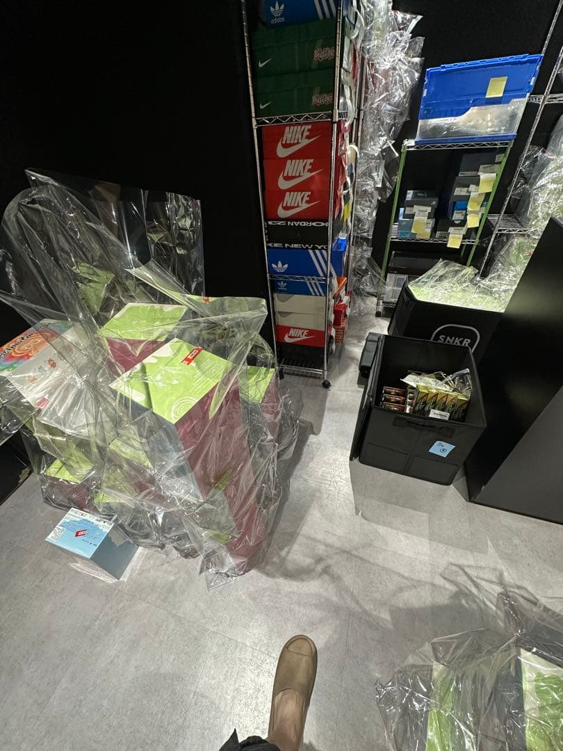 【新品、正規品】 THE MONSTERS Big into Energy