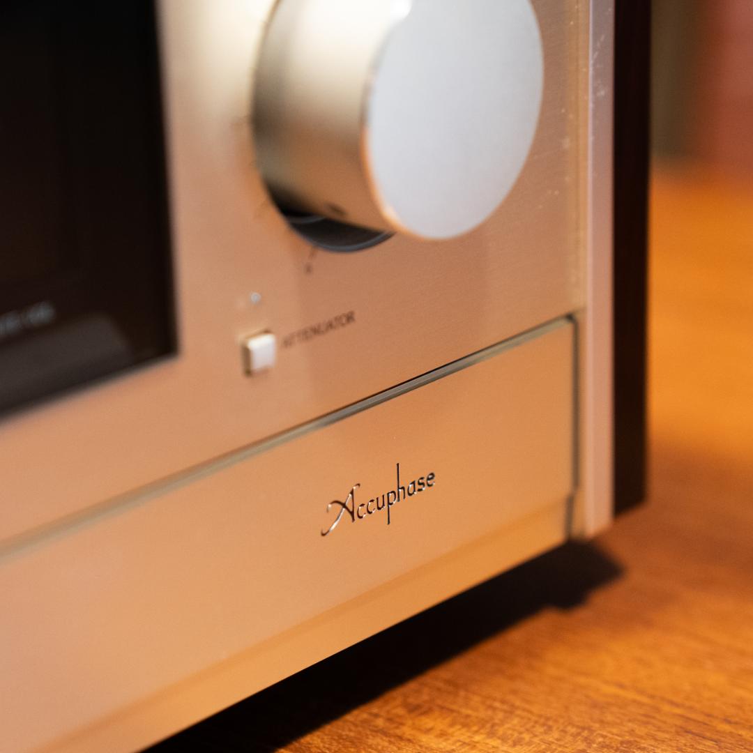 Accuphase E-405 プリメインアンプ｜良〜美品・動作確認・送料無料