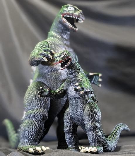 ゴジラ（インペリアル社）ゴム製フィギュア大小２体セット