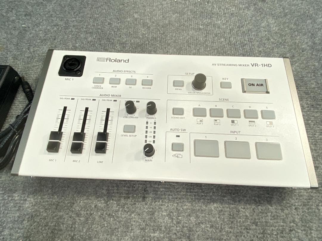 RYO様　価格変更用　Roland vr-1hd