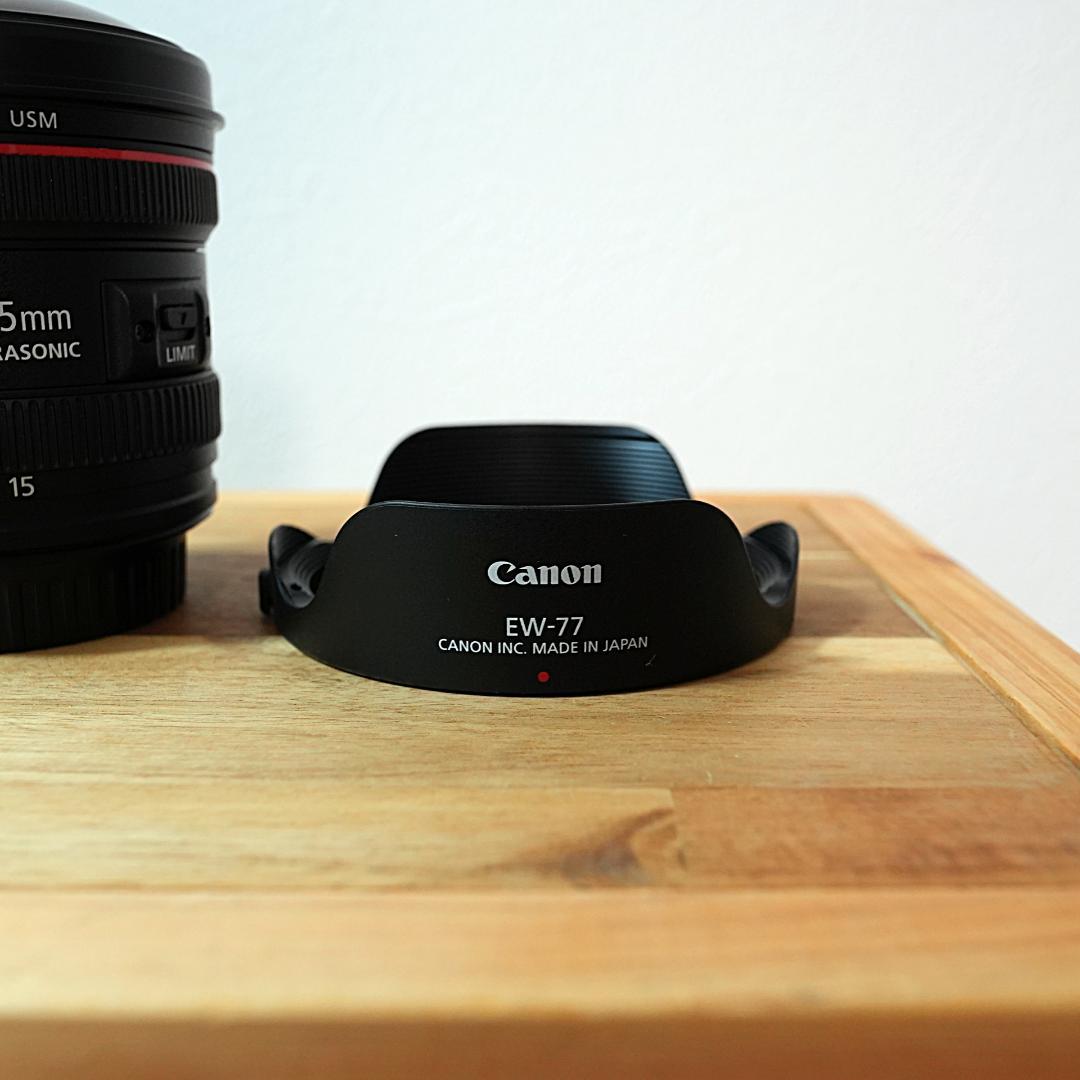 Canon EF 8-15mm f/4 L 魚眼ズームレンズ