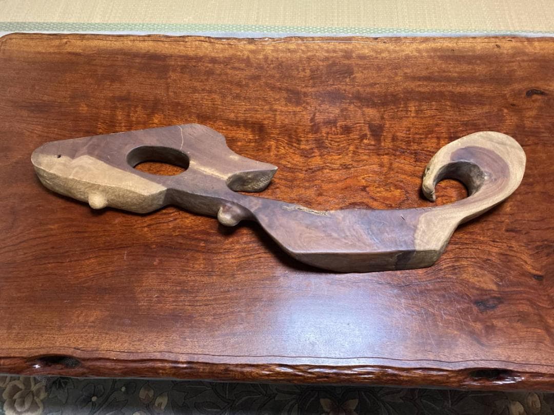 ☆旧家蔵出し・経年の雰囲気が素敵な古材・一枚板花台・無垢材・展示台陳列棚古道具☆