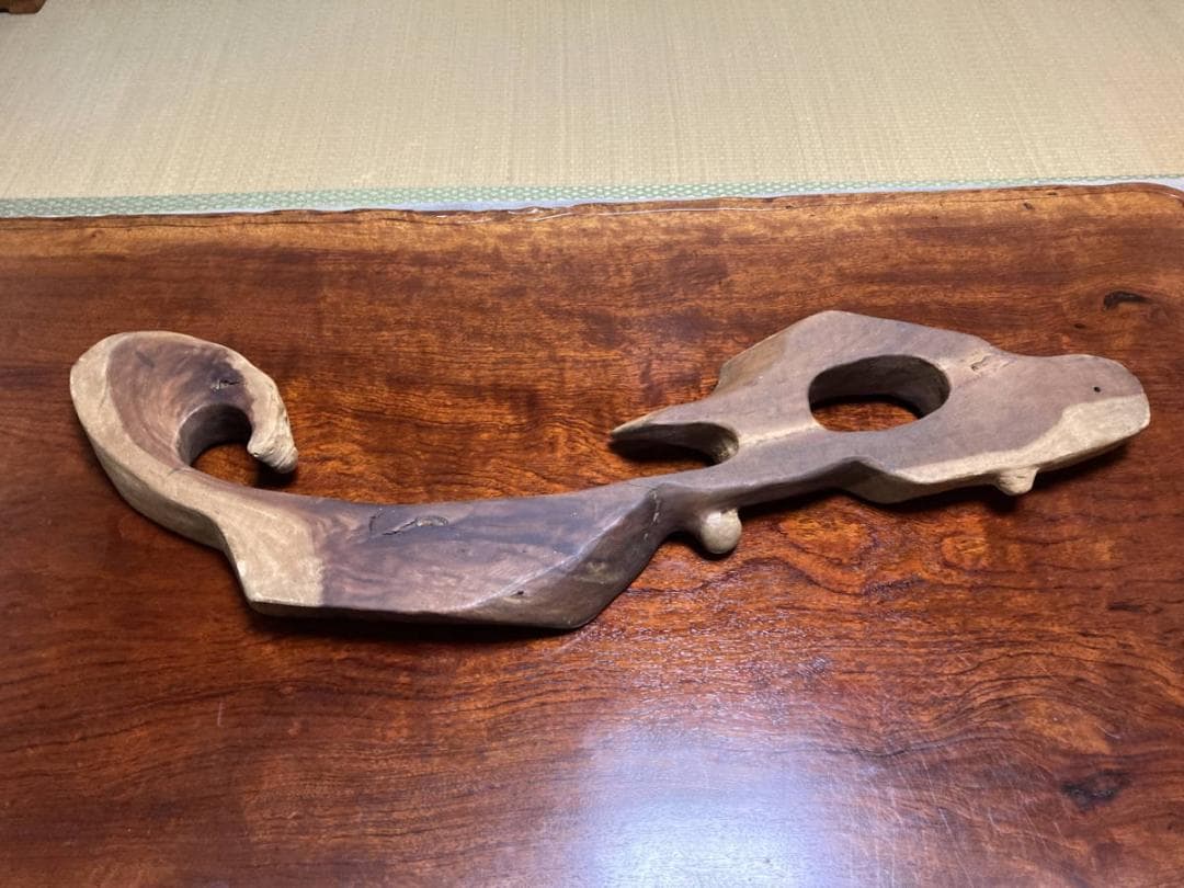 ☆旧家蔵出し・経年の雰囲気が素敵な古材・一枚板花台・無垢材・展示台陳列棚古道具☆