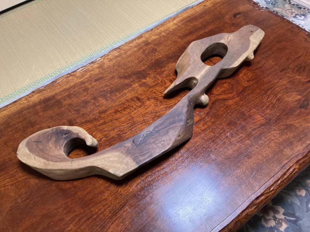 ☆旧家蔵出し・経年の雰囲気が素敵な古材・一枚板花台・無垢材・展示台陳列棚古道具☆