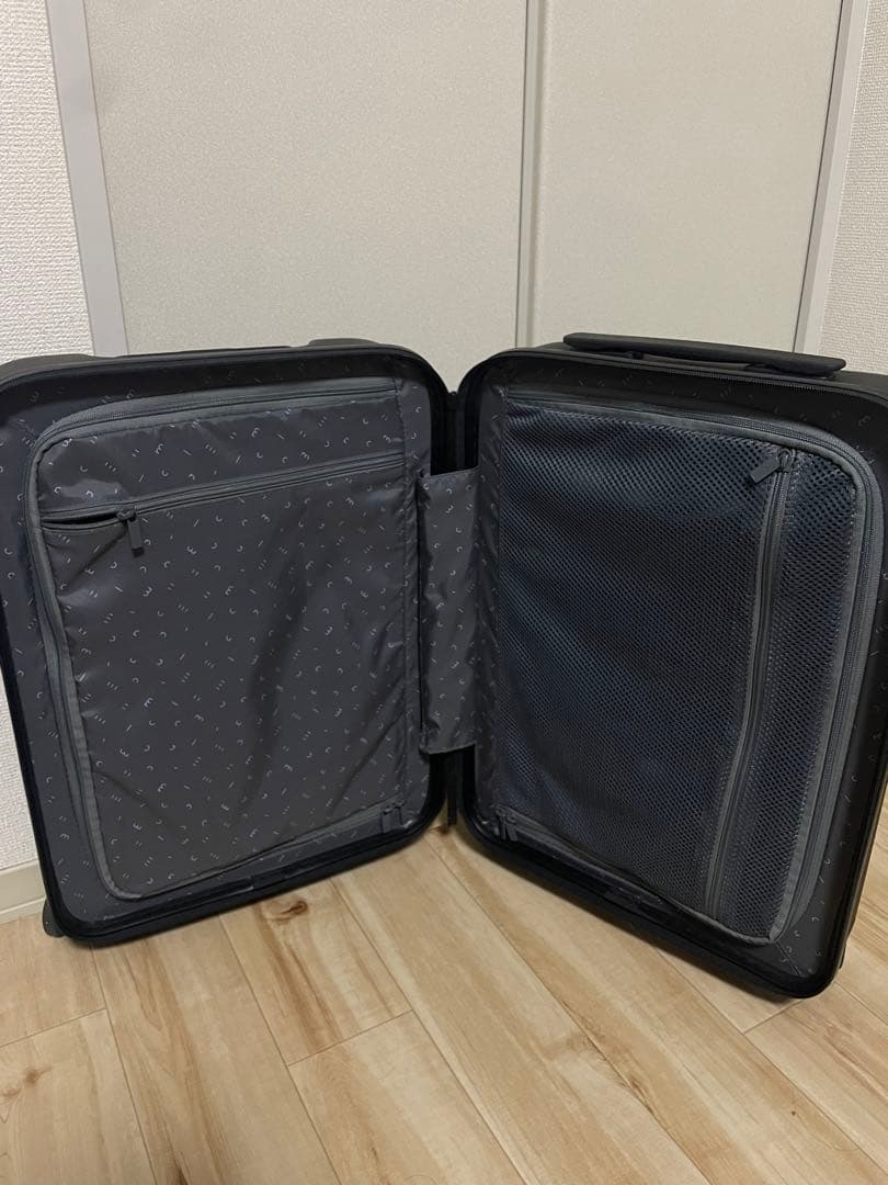 moln スーツケース 機内持ち込み可