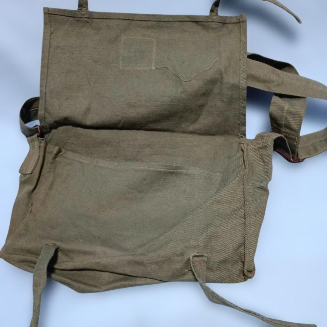 日本海軍救急嚢1型、2型と水筒セット（実物)