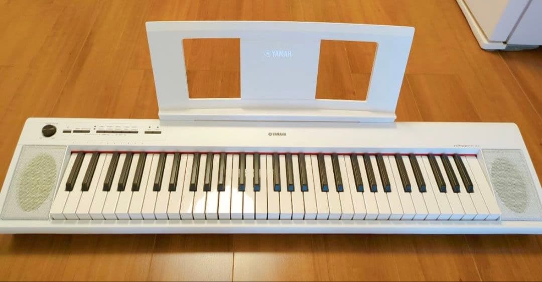 【超美品】ヤマハ YAMAHA 電子キーボード piaggero NP-12