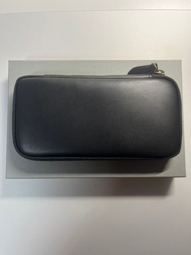 &LIEBE ジップペンケース 栃木レザー スムースブラック