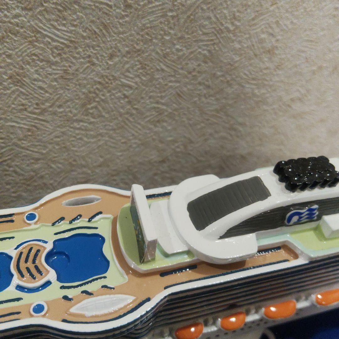 【新品】豪華客船　ロイヤルプリンセス　プリンセスクルーズ　クルーズ船　模型　置物