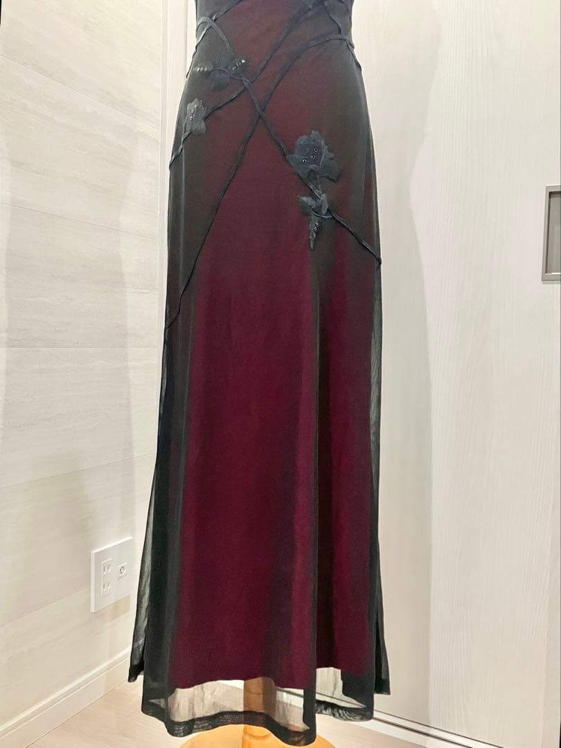 ぽん様【TADASHI SHOJI】赤×黒 花しストレッチ ロングドレス