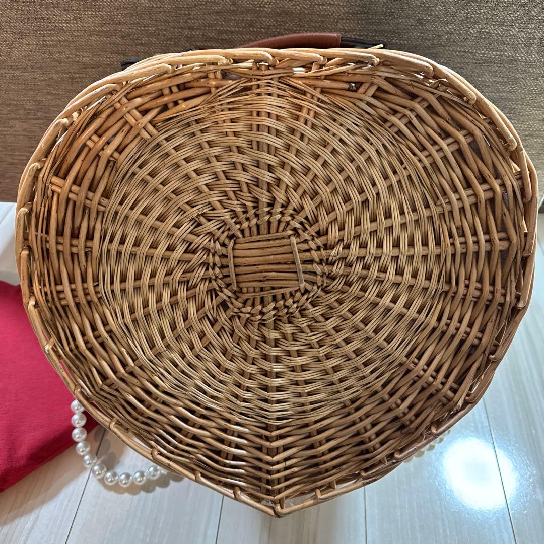 ☆美品☆かご ラッセル Russell ハート型バスケット ブラウン