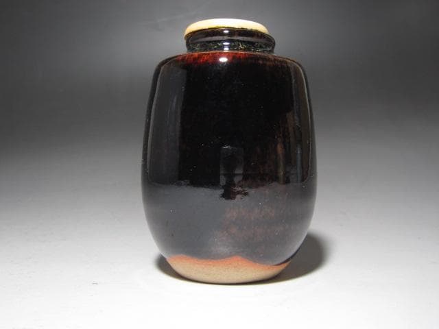 ☆　桶谷定一　肩衝茶入　久田流　十二代　尋牛斎の花押がございます☆y593