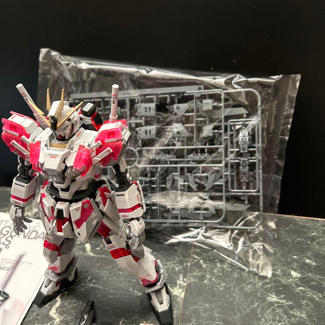 ガンプラ完成品　MGナラティブガンダムver.ka プラモデル完成品