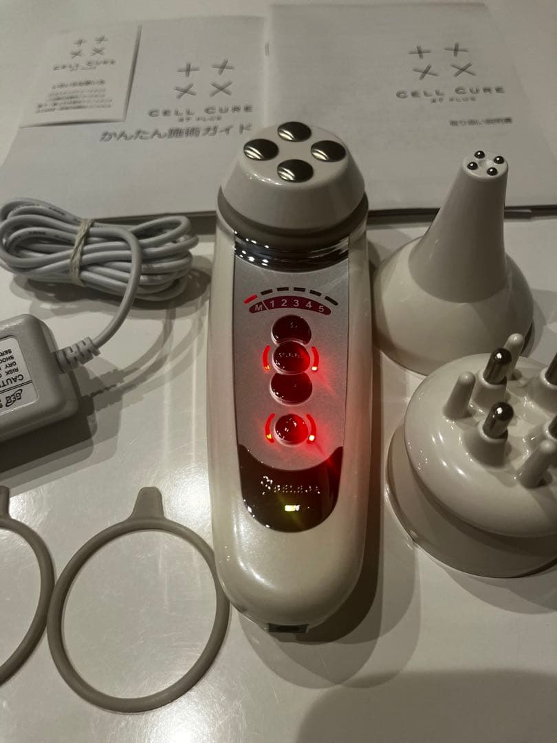 お値下げ　ベレガ　セルキュア　4Tプラス　リニューアル版　最新版　美顔器