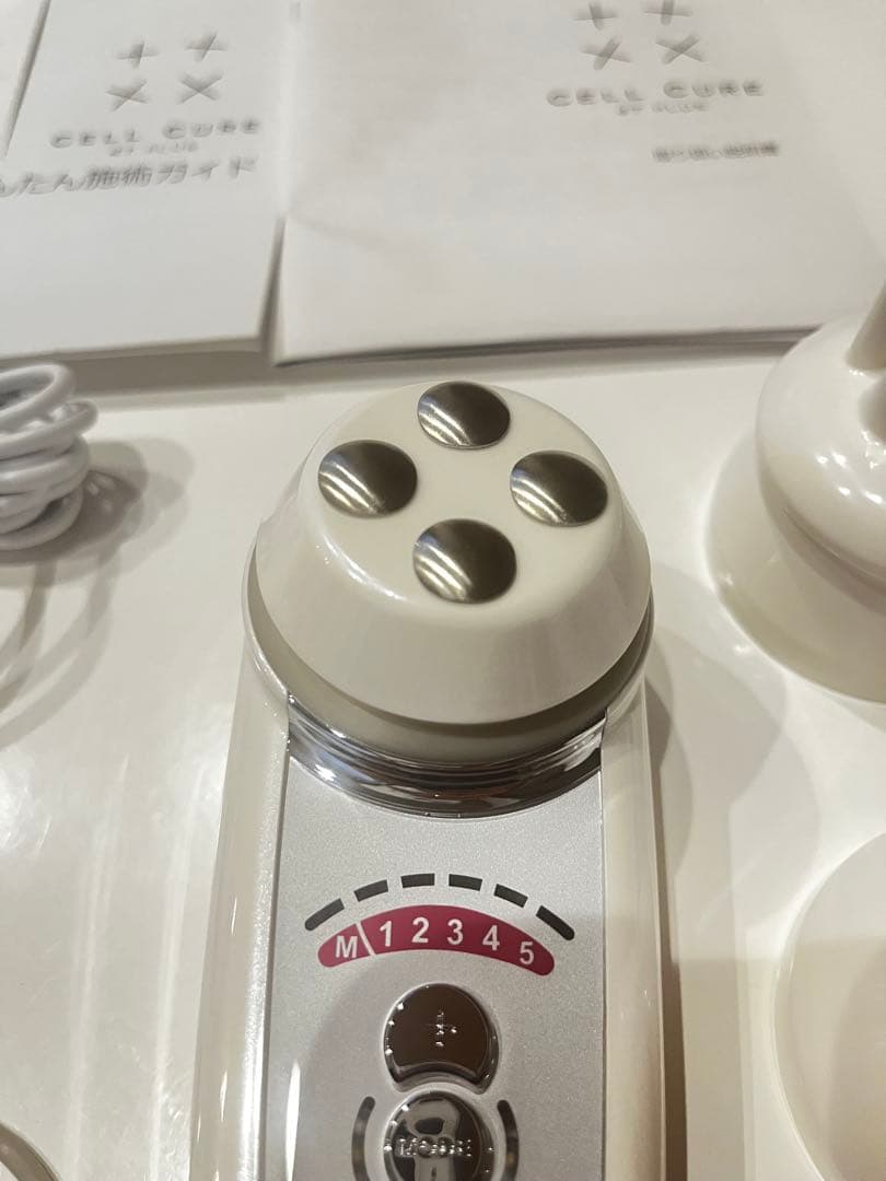お値下げ　ベレガ　セルキュア　4Tプラス　リニューアル版　最新版　美顔器
