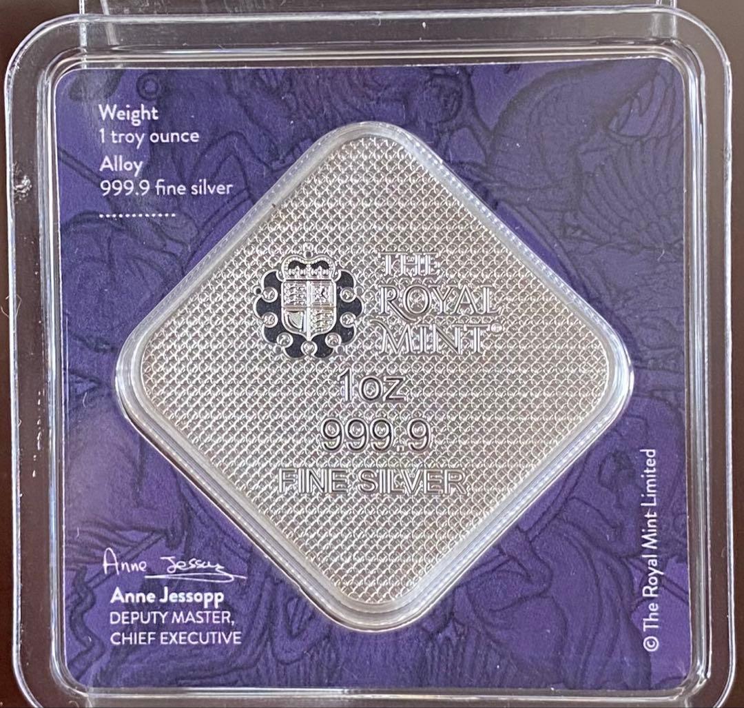 ☆大人気品薄☆クイーンズビースト コンプリーター 1オンス シルバーバー