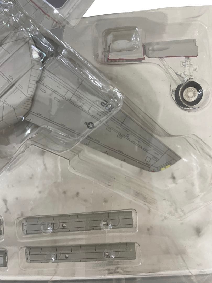 航空機・ヘリコプター CENTURY WINGS 1/72 F14A VF-41 AJ102