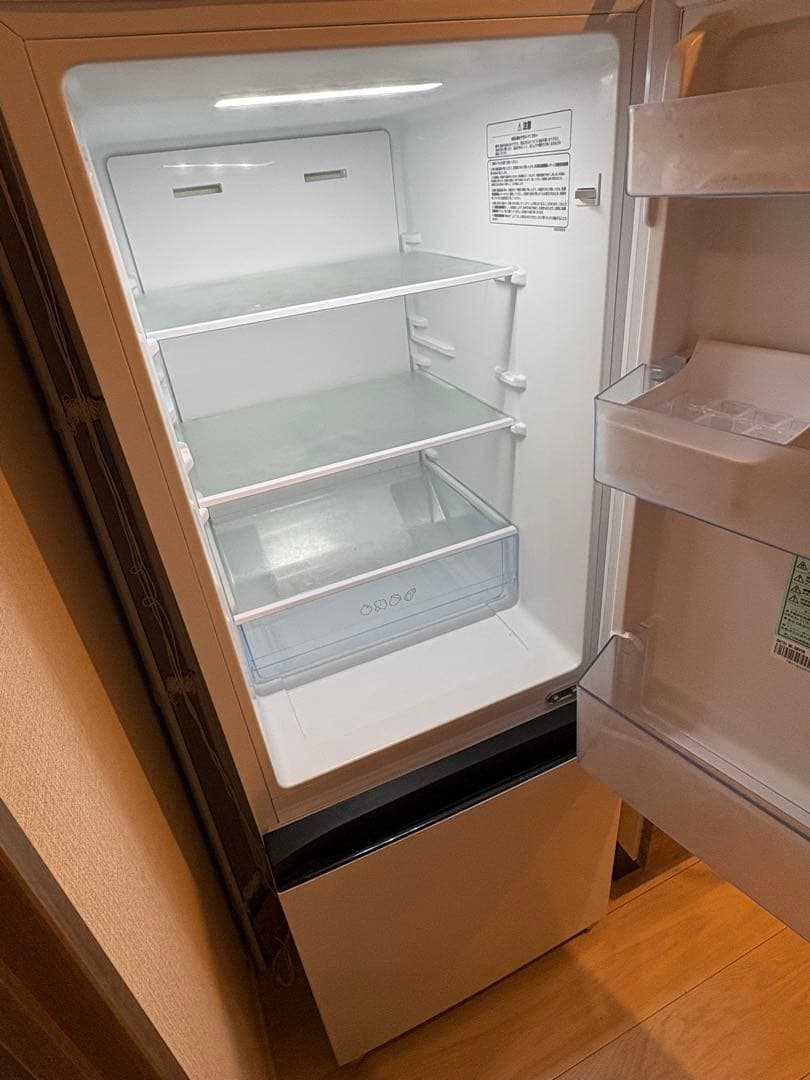 【2023年製】Hisense 冷蔵庫 ホワイト　162L （本日迄）