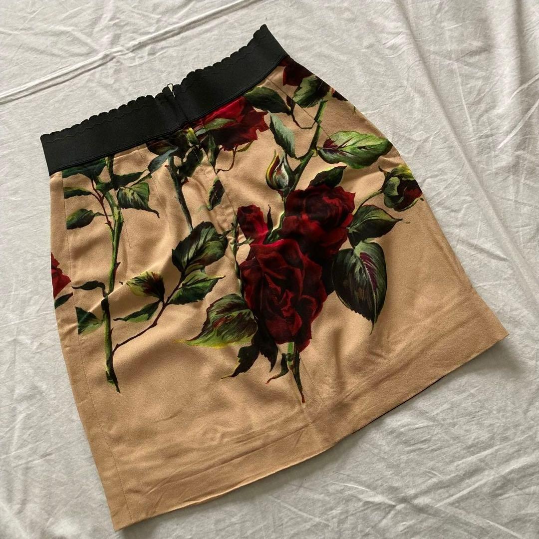 希少　DOLCE&GABBANA　D&G　ひざ丈ミニスカート　バラ　花柄　36