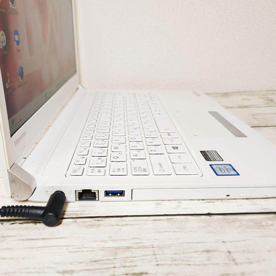 dynabook コンパクトノートパソコン メモリ16GB SSD i3