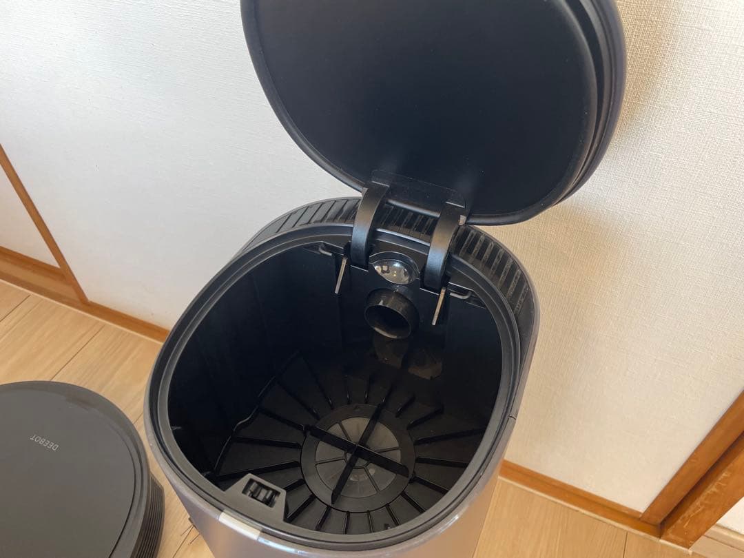 DEEBOT ロボット掃除機 本体　付属品付き